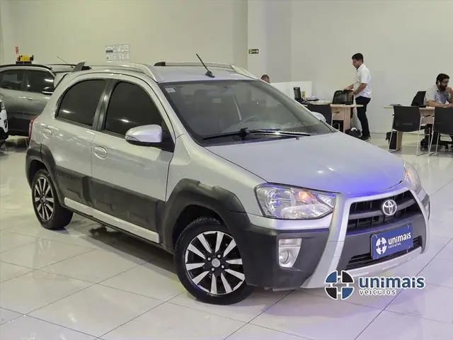 Carro Toyota Etios Sedan 2018 X 1.5 (Aut) (Flex)
