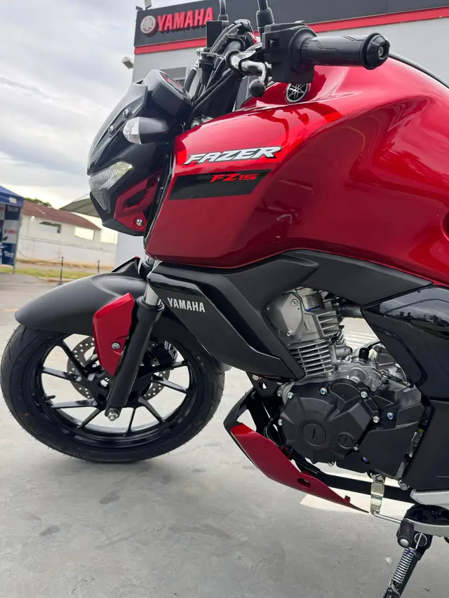 Moto Yamaha Fazer FZ15 2025 Connected