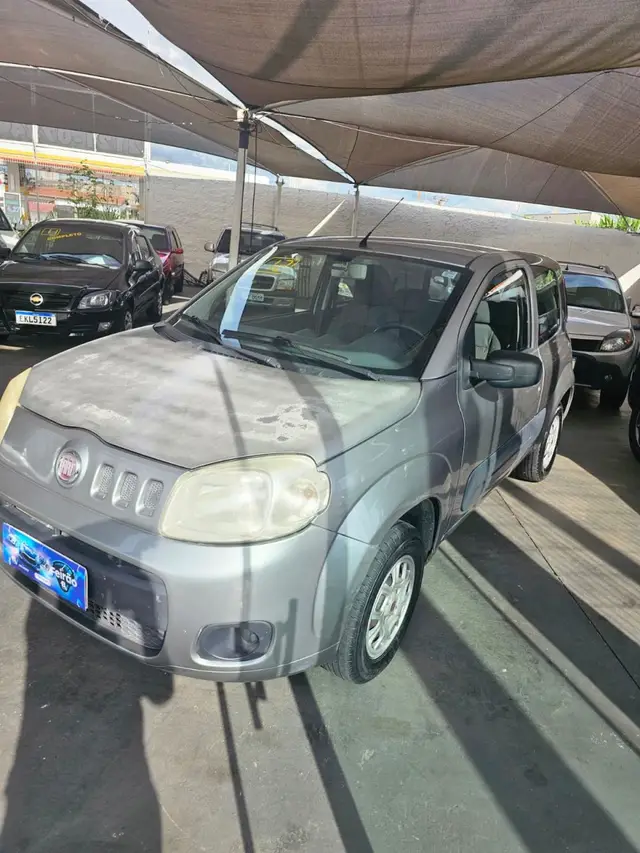 Carro Fiat Uno 2012 Vivace Celeb. 1.0 8V (Flex) 2p