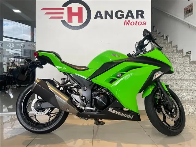 Moto Kawasaki Ninja 2015 300