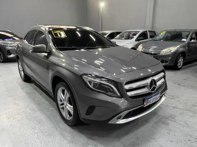 Carro Mercedes-Benz GLA 200 2017 GLA 200 1.6 Enduro
