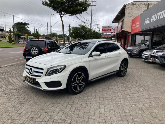 Carro Mercedes-Benz GLA 250  2016 GLA 250 Enduro