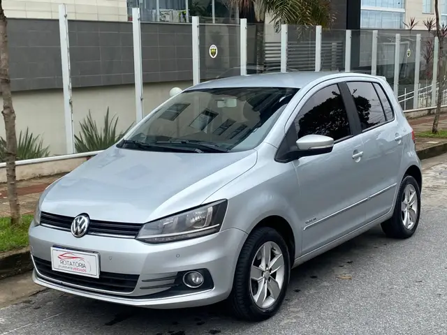 Carro Volkswagen Fox 2018 1.6 16v MSI Highline (Flex)