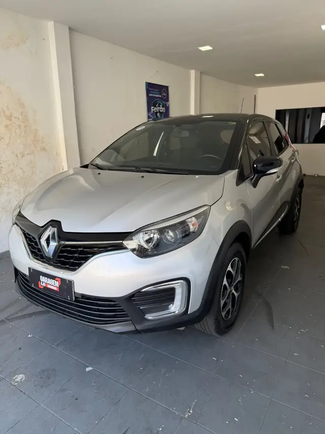 Carro Renault Captur 2020 Life 1.6 16v SCe CVT (Flex)