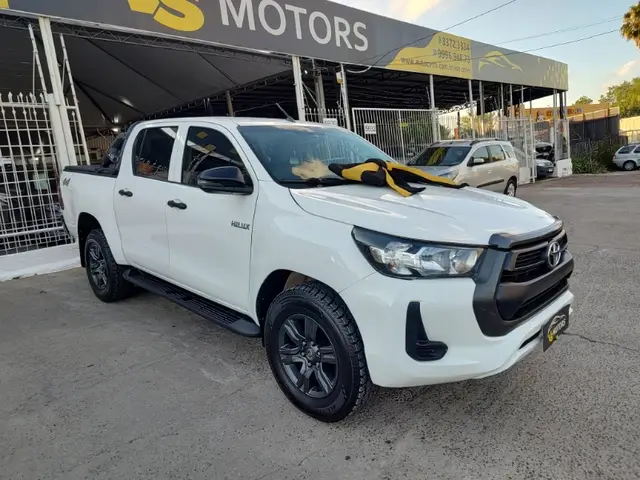 Carro Toyota Hilux Cabine Dupla 2022 STD Power Pack 2.8 TDI CD 4x4