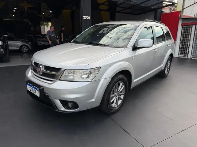 Carro Fiat Freemont 2014 2.4 16V Emotion (Aut)