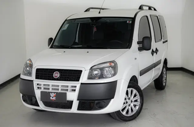 Carro Fiat Doblò 2021 Essence 1.8 16V (Flex)