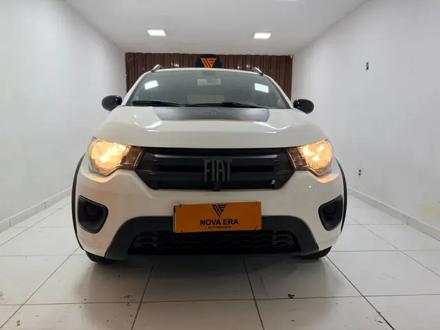 Carro Fiat Mobi 2024 Trekking 1.0