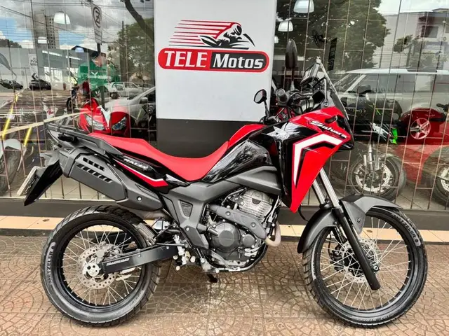 Moto Honda XRE Sahara 300 2025 Rally