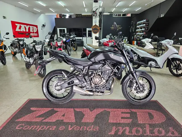 Moto Yamaha MT-07 2024 ABS