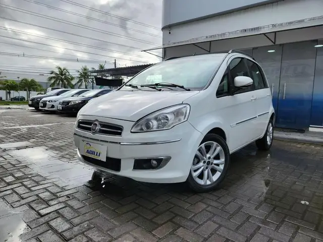 Carro Fiat Idea 2014 Essence 1.6 16V E.TorQ (Flex)