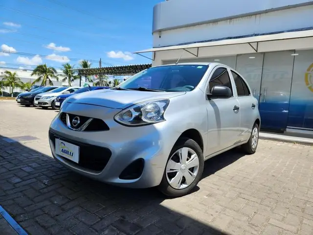 Carro Nissan March 2016 1.0 12V (Flex)