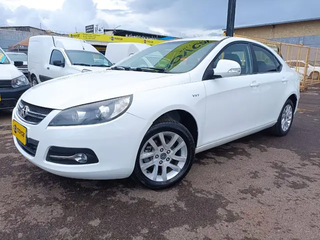Carro JAC J5 2013 1.5 16V VVT