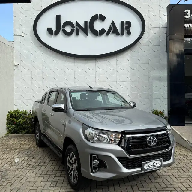 Carro Toyota Hilux Cabine Dupla 2019 Hilux 2.7 SR CD 4x2 (Flex) (Aut)