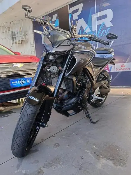 Moto Yamaha MT-03 2025 ABS