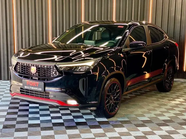 Carro Fiat Fastback 2024 Abarth