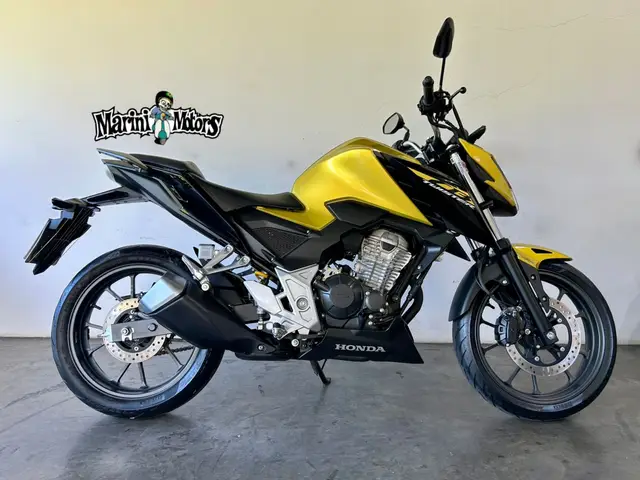 Moto Honda CB 300F Twister 2024 (CBS)