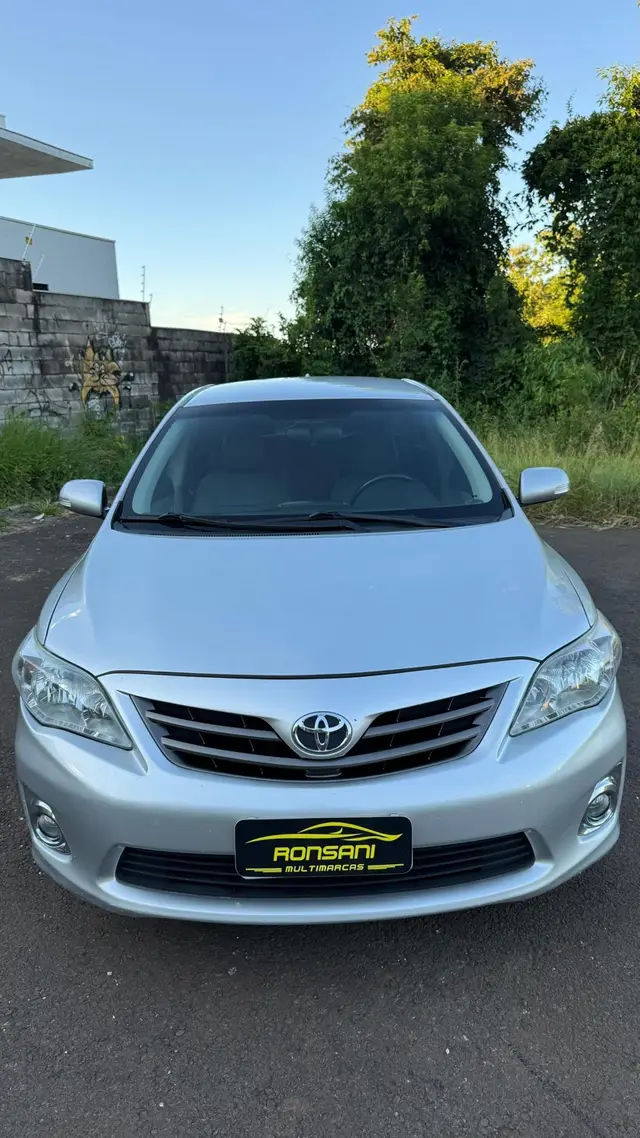 Carro Toyota Corolla 2011 Sedan XLi 1.8 16V (flex)