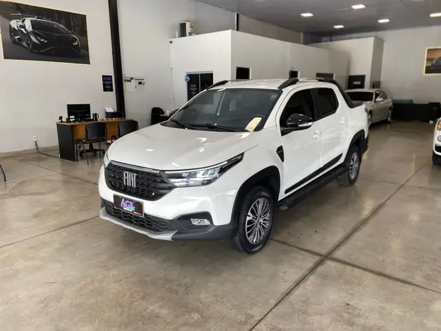 Carro Fiat Strada 2023 Ranch 1.3 Flex 8V CD Aut.