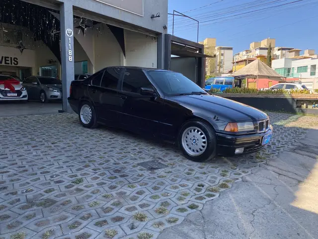 Carro BMW 325i 1994 325ia 2.5 24V