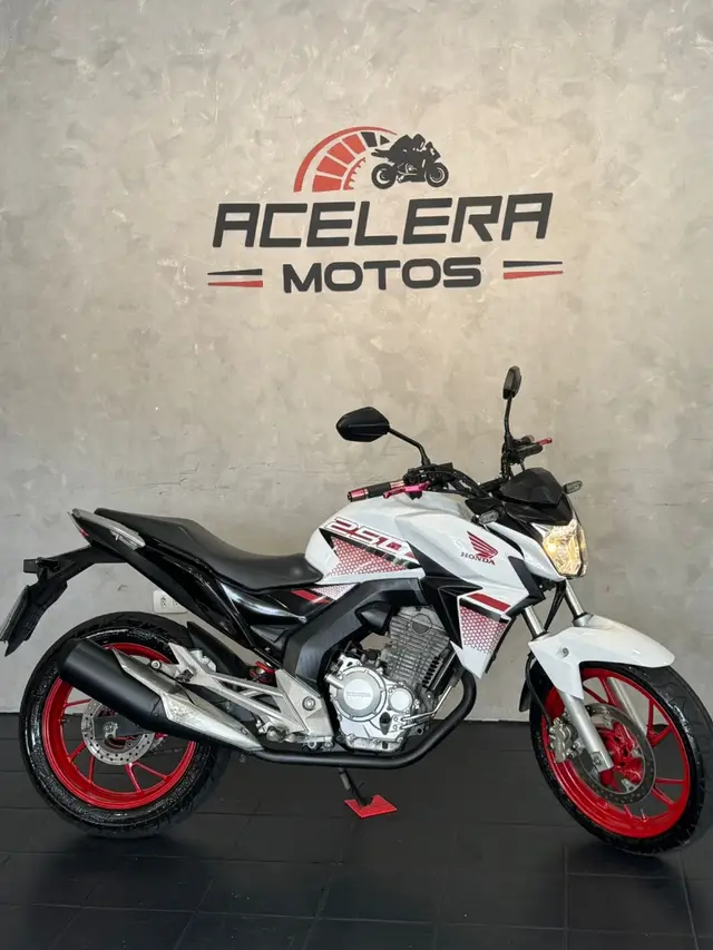 Moto Honda CB 250F Twister 2022 (CBS)