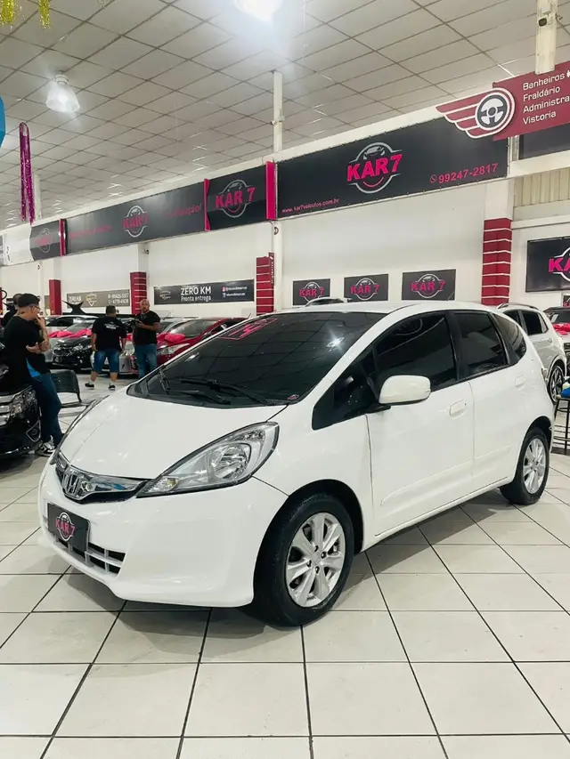 Carro Honda Fit 2014 LX 1.4 (flex)