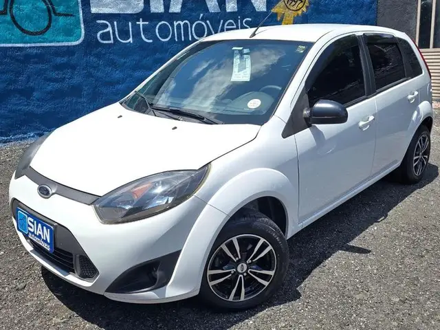 Carro Ford Fiesta Hatch 2014 SE 1.0 RoCam (Flex)