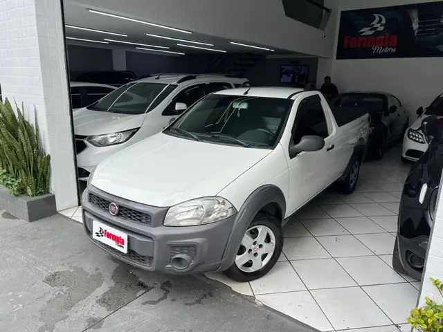 Carro Fiat Strada 2016 Working 1.4 (Flex)