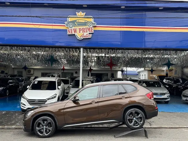 Carro BMW X1 2014 2.0 sDrive20i (Aut)