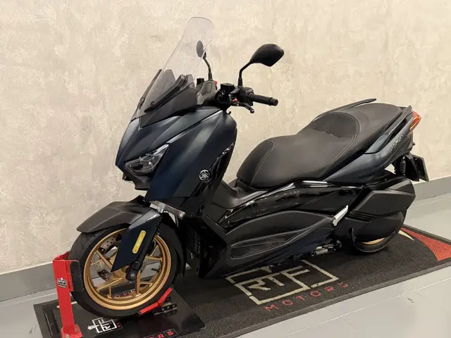 Moto Yamaha XMax 2023 ABS