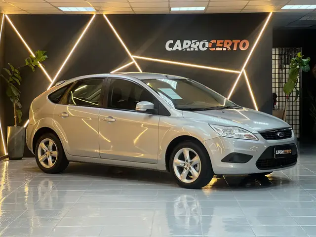 Carro Ford Focus Hatch 2009 GLX 2.0 16V Duratec