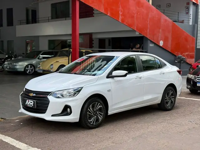 Carro Chevrolet Onix 2024 LT 1.0