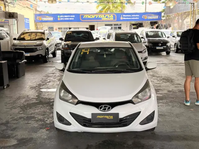 Carro Hyundai HB20S 2014 1.6 Comfort Style (Flex)
