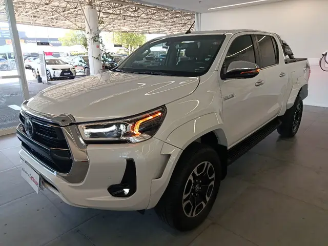Carro Toyota Hilux Cabine Dupla 2024 SRX Plus 4x4 2.8 Diesel