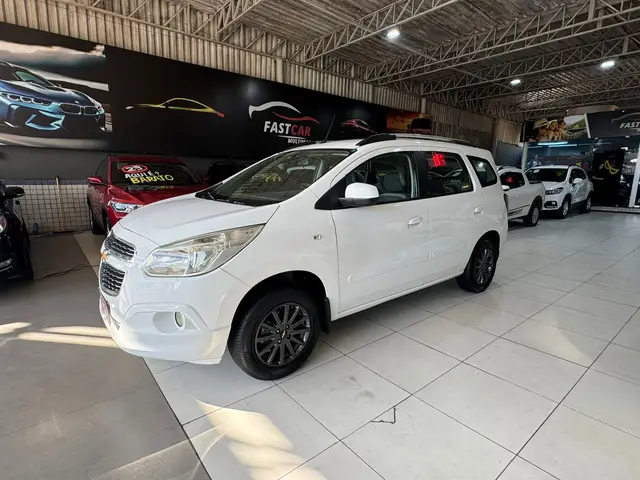 Carro Chevrolet Spin 2014 LT 5S 1.8 (Flex)
