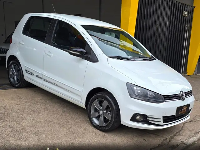 Carro Volkswagen Fox 2019 1.6 MSI Connect (Flex)