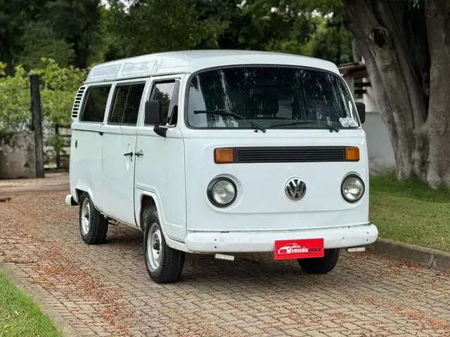 Carro Volkswagen Kombi 2001 Standard 1.6