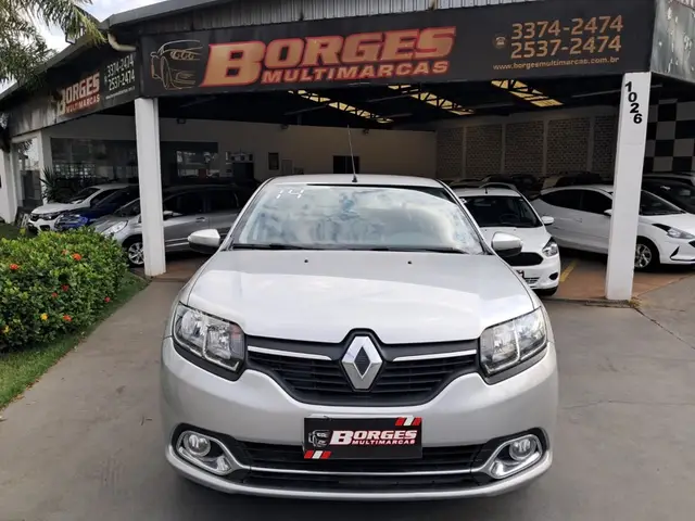 Carro Renault Logan 2014 Dynamique 1.6 8V