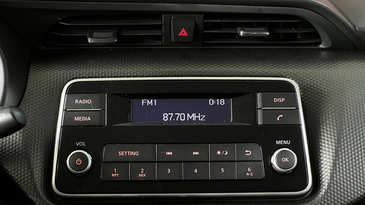 Kicks 1.6 S (Flex)15