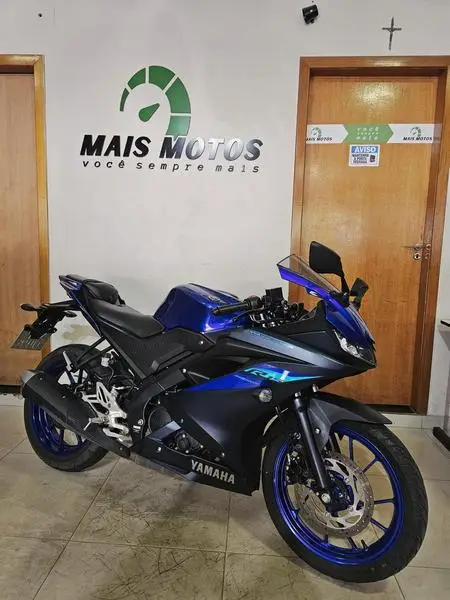 Moto Yamaha YZF R15 2025 ABS