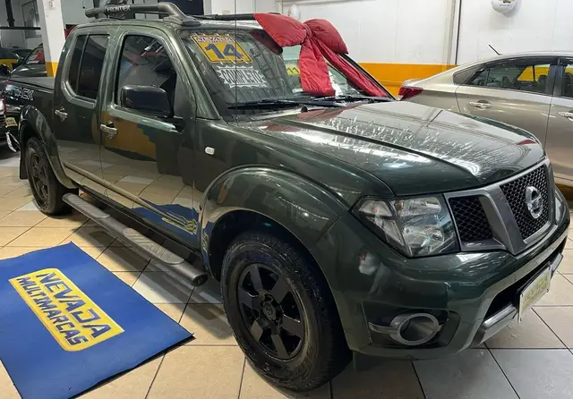Carro Nissan Frontier 2014 2.5 TD CD 4x2 SV Attack