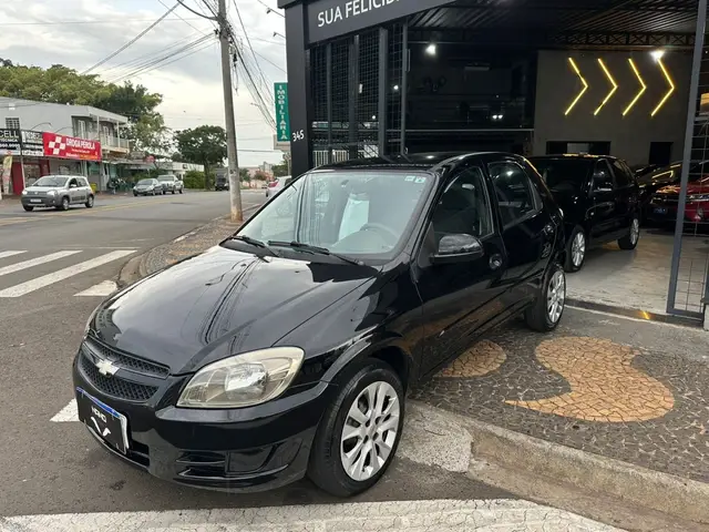 Carro Chevrolet Celta 2013 LT 1.0 (Flex)