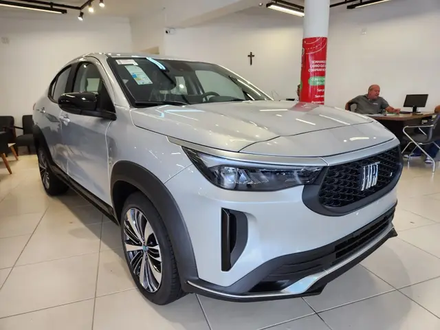 Carro Fiat Fastback 2025 Audace