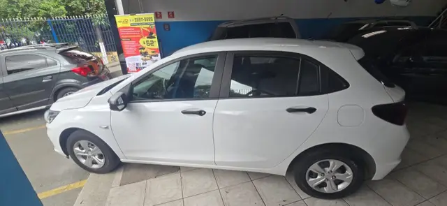 Carro Chevrolet Onix 2024 1.0