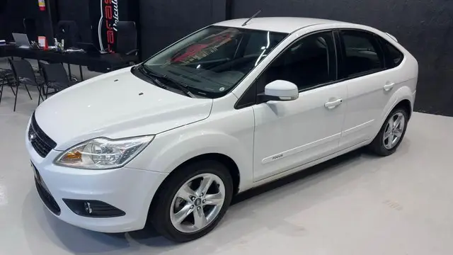 Carro Ford Focus Hatch 2013 SE 1.6 16V TiVCT