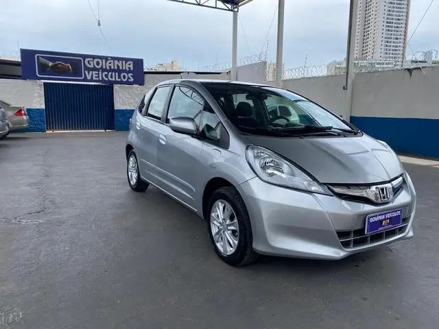 Carro Honda Fit 2013 LX 1.4 (flex)