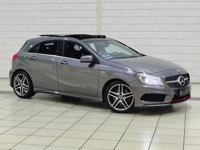 Carro Mercedes-Benz Classe A  2015 250 Turbo Sport