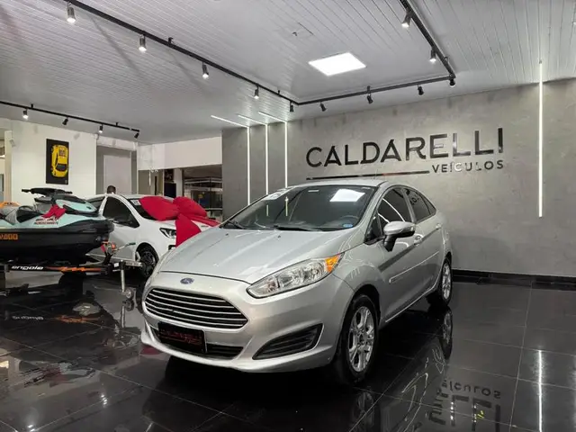 Carro Ford New Fiesta Sedan 2015 1.6 SE (Flex)