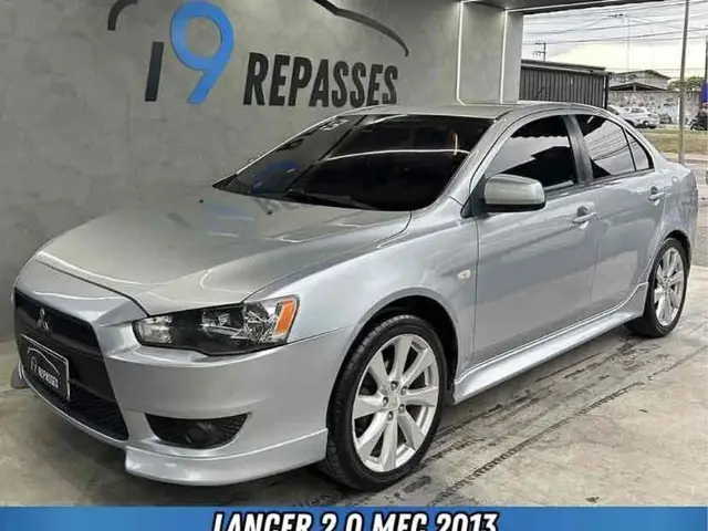 Carro Mitsubishi Lancer 2013 2.0 16V