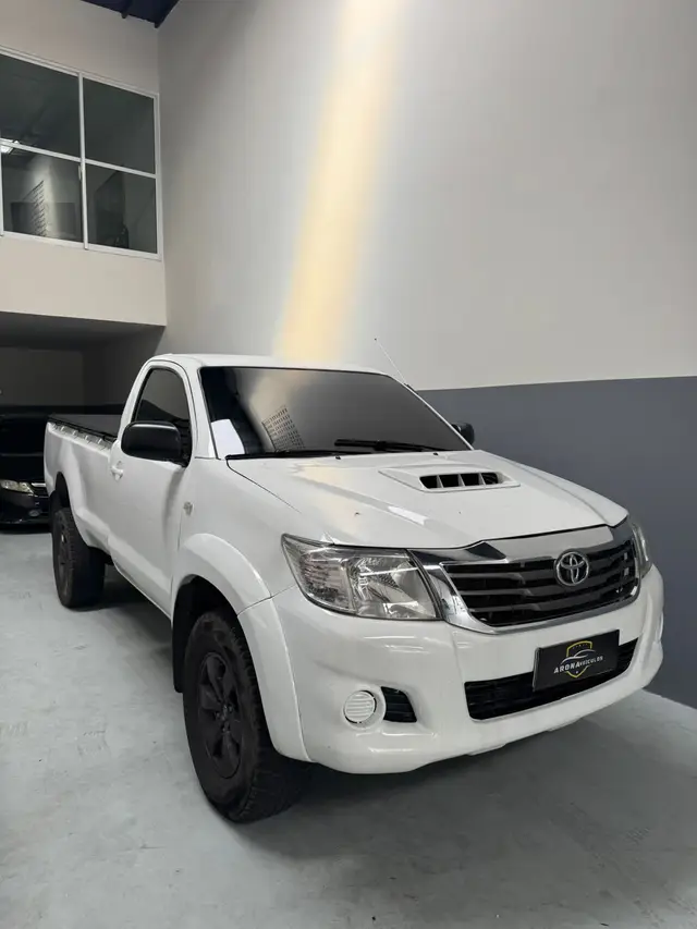 Carro Toyota Hilux Cabine Simples 2015 Hilux 3.0 TDI 4x4 CS Chassi